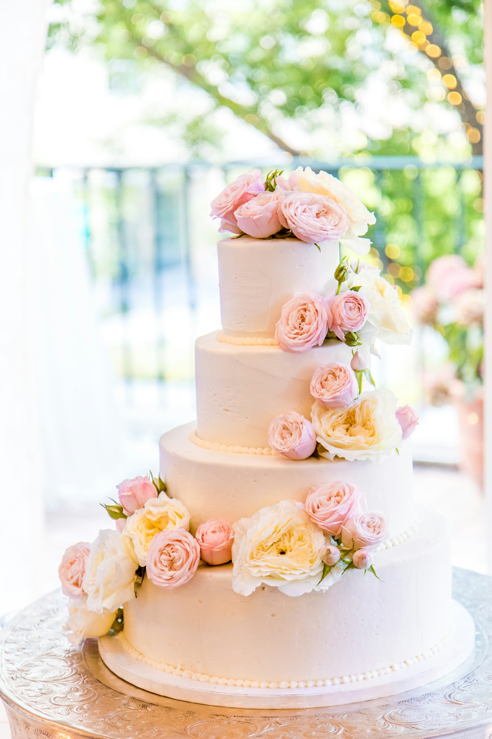 Dreamy Blossom Signature Wedding Cake
